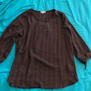 Medium blouse, fall colors, very comfortable and light